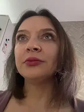 EvaBarsa  online show from 27, 2, 2025