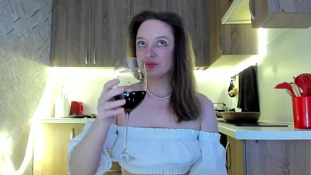 Snapshot of EvaBarsa_ chatting on 24, 4, 2026 EvaBarsa online show from 24, 4, 2026