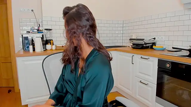 Snapshot of FieryHeart chatting on 25, 10, 2025 FieryHeart online show from 25, 10, 2025