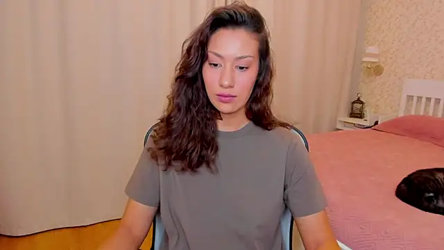 Snapshot of FieryHeart chatting on 15, 11, 2025 FieryHeart online show from 15, 11, 2025