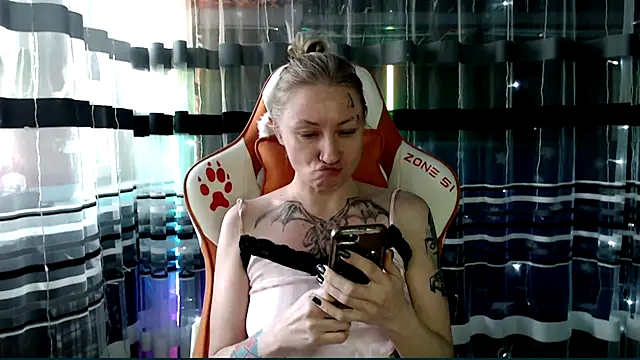 cold lollipop online show from 6, 1, 2026