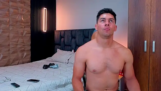 FelipeAndMarcello3 online show from 13, 12, 2025