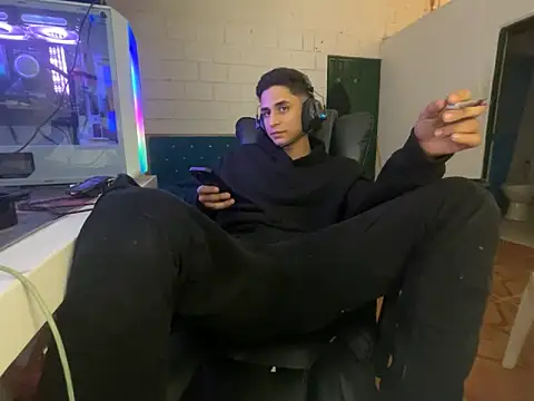 Max TheHorseDick online show from 20, 3, 2026