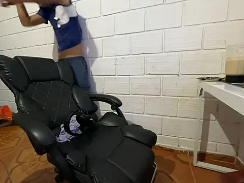 Max TheHorseDick online show from 10, 3, 2026