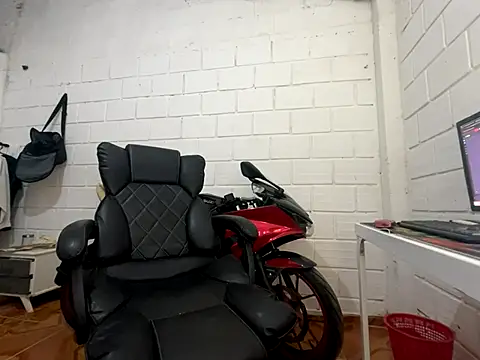 Max TheHorseDick online show from 30, 11, 2025