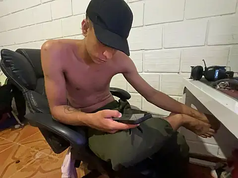 Max TheHorseDick online show from 12, 2, 2026