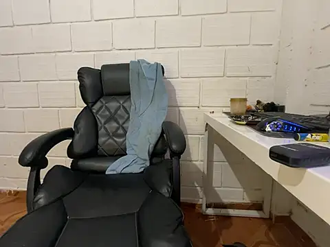 Max TheHorseDick online show from 23, 2, 2026