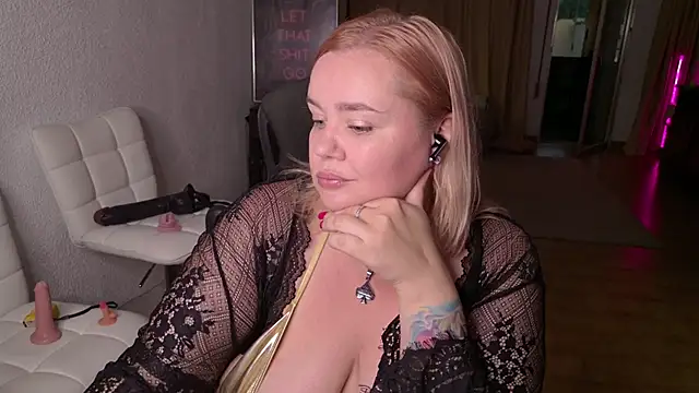 MargotGrey online show from 23, 10, 2025