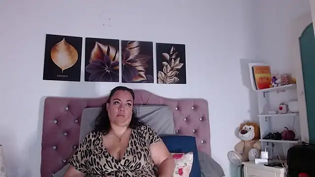 -helen online show from 24, 9, 2025