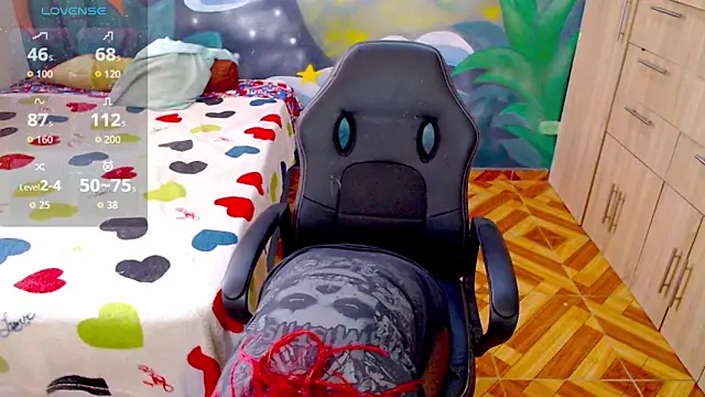 Eimy lorens online show from 23, 11, 2025