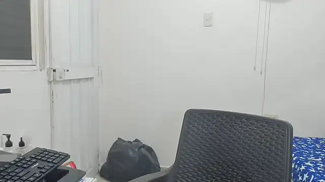 HUGEBOOBS MILF online show from 8, 5, 2026