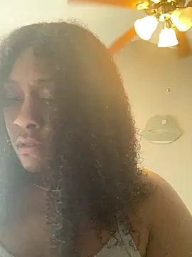 Foreignthababyy online show from 8, 11, 2025