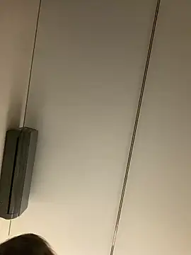 -AngelAri- online show from 15, 4, 2026