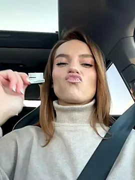 -AngelAri- online show from 14, 12, 2025