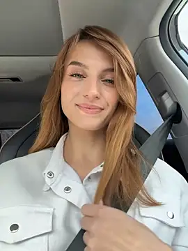 -AngelAri- online show from 5, 4, 2026