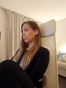 Snapshot of novaforyou1 chatting on 9, 11, 2025 novaforyou1 online show from 9, 11, 2025