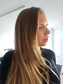 Snapshot of novaforyou1 chatting on 7, 11, 2025 novaforyou1 online show from 7, 11, 2025