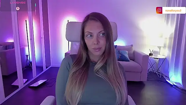 Snapshot of novaforyou1 chatting on 18, 11, 2025 novaforyou1 online show from 18, 11, 2025