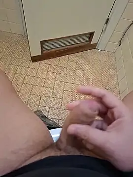 Snapshot of Frossi94 chatting on 17, 12, 2025 Frossi94 online show from 17, 12, 2025