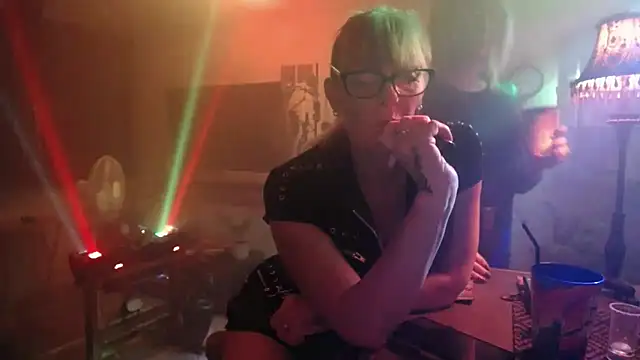 COUPLE4VOYEUR01 online show from 20, 9, 2025