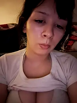 Haru Queenn online show from 12, 11, 2025