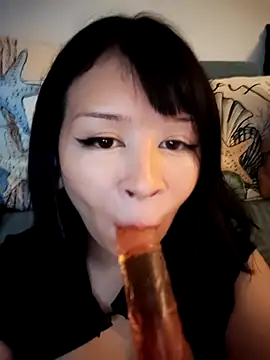 Haru Queenn online show from 7, 2, 2026