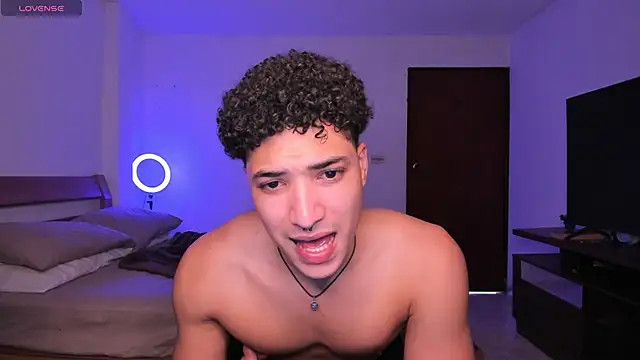 Snapshot of MitchellXD chatting on 6, 12, 2024 MitchellXD online show from 6, 12, 2024