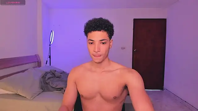 Snapshot of MitchellXD chatting on 12, 3, 2025 MitchellXD online show from 12, 3, 2025