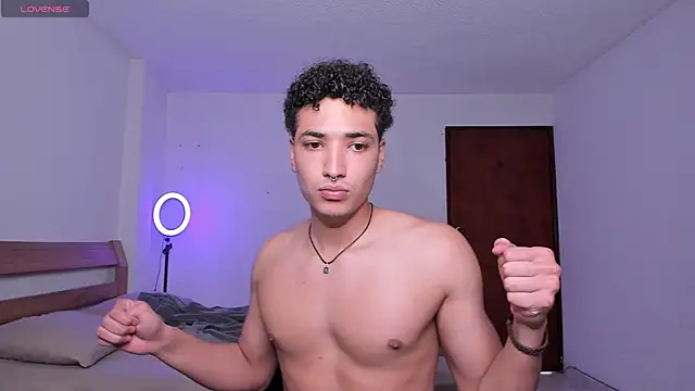 Snapshot of MitchellXD chatting on 28, 12, 2024 MitchellXD online show from 28, 12, 2024