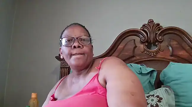 SEXYBOOBSNASS online show from 6, 3, 2025