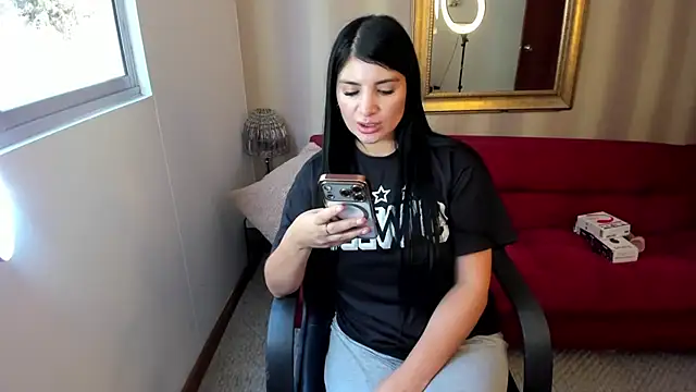 NicolettColin online show from 9, 2, 2026