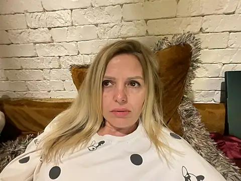 Angel girllovemy online show from 25, 2, 2025