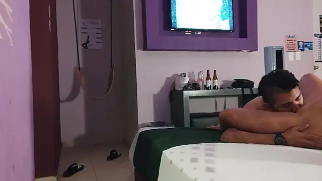 Snapshot of paolaluna03 chatting on 28, 2, 2025 paolaluna03 online show from 28, 2, 2025