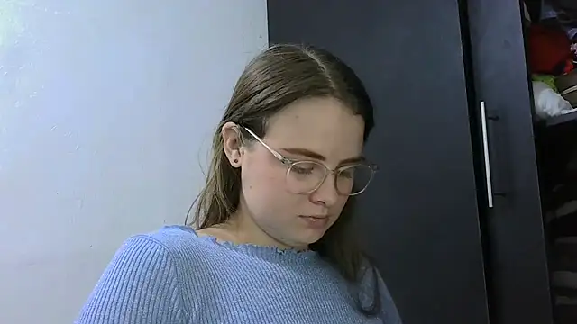 HellenMiyer1111 online show from 12, 3, 2026