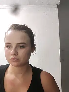 HellenMiyer1111 online show from 4, 3, 2026