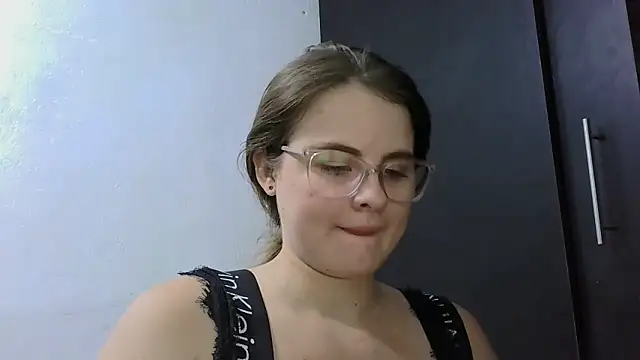 HellenMiyer1111 online show from 7, 4, 2026