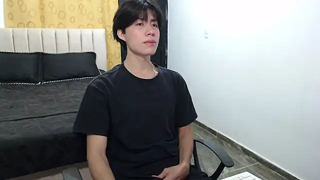Snapshot of Elio-cam chatting on 2, 2, 2025 Elio-cam online show from 2, 2, 2025