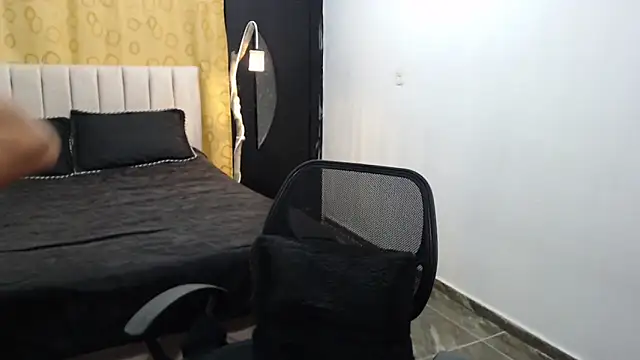 Snapshot of Elio-cam chatting on 11, 2, 2025 Elio-cam online show from 11, 2, 2025