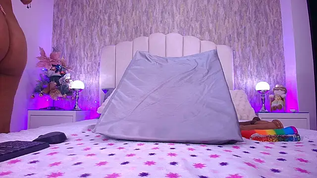 raven lilith  online show from 18, 12, 2025