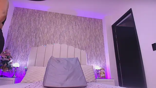 raven lilith  online show from 21, 12, 2025