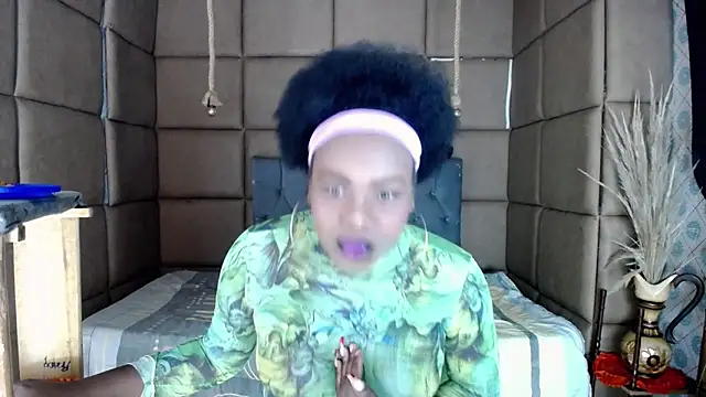 Snapshot of CatrinaGill chatting on 15, 10, 2025 CatrinaGill online show from 15, 10, 2025