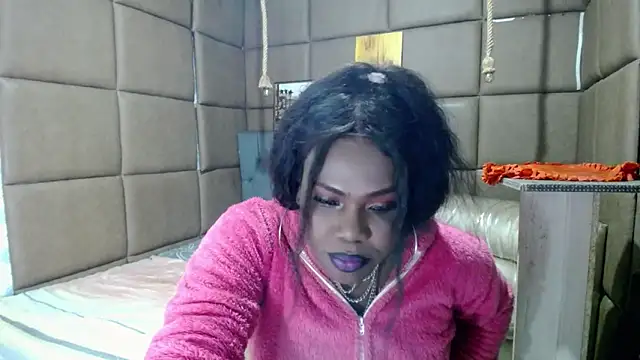 Snapshot of CatrinaGill chatting on 11, 11, 2025 CatrinaGill online show from 11, 11, 2025