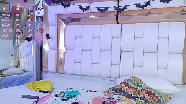 Snapshot of sexysistter chatting on 13, 10, 2025 sexysistter online show from 13, 10, 2025