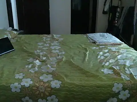 Snapshot of Slim_India chatting on 9, 7, 2026 Slim India online show from 9, 7, 2026