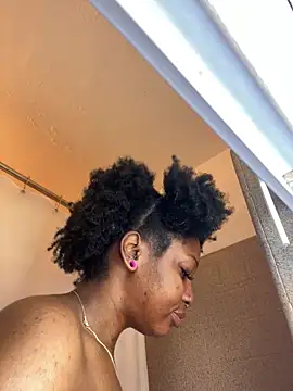 mochamimi online show from 4, 4, 2026