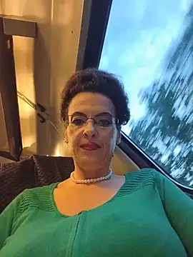 Snapshot of RebeccaNoble chatting on 28, 5, 2026 RebeccaNoble online show from 28, 5, 2026