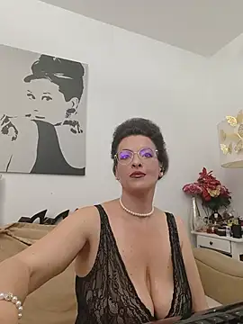 RebeccaNoble online show from 27, 7, 2026