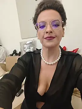 Snapshot of RebeccaNoble chatting on 20, 5, 2026 RebeccaNoble online show from 20, 5, 2026