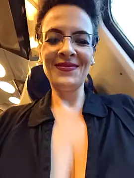 Snapshot of RebeccaNoble chatting on 7, 6, 2026 RebeccaNoble online show from 7, 6, 2026