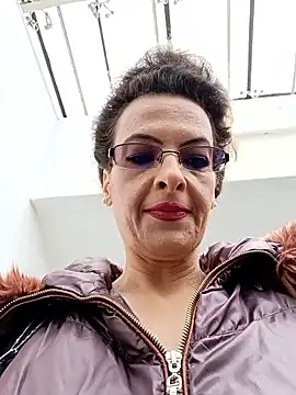 RebeccaNoble online show from 21, 4, 2026